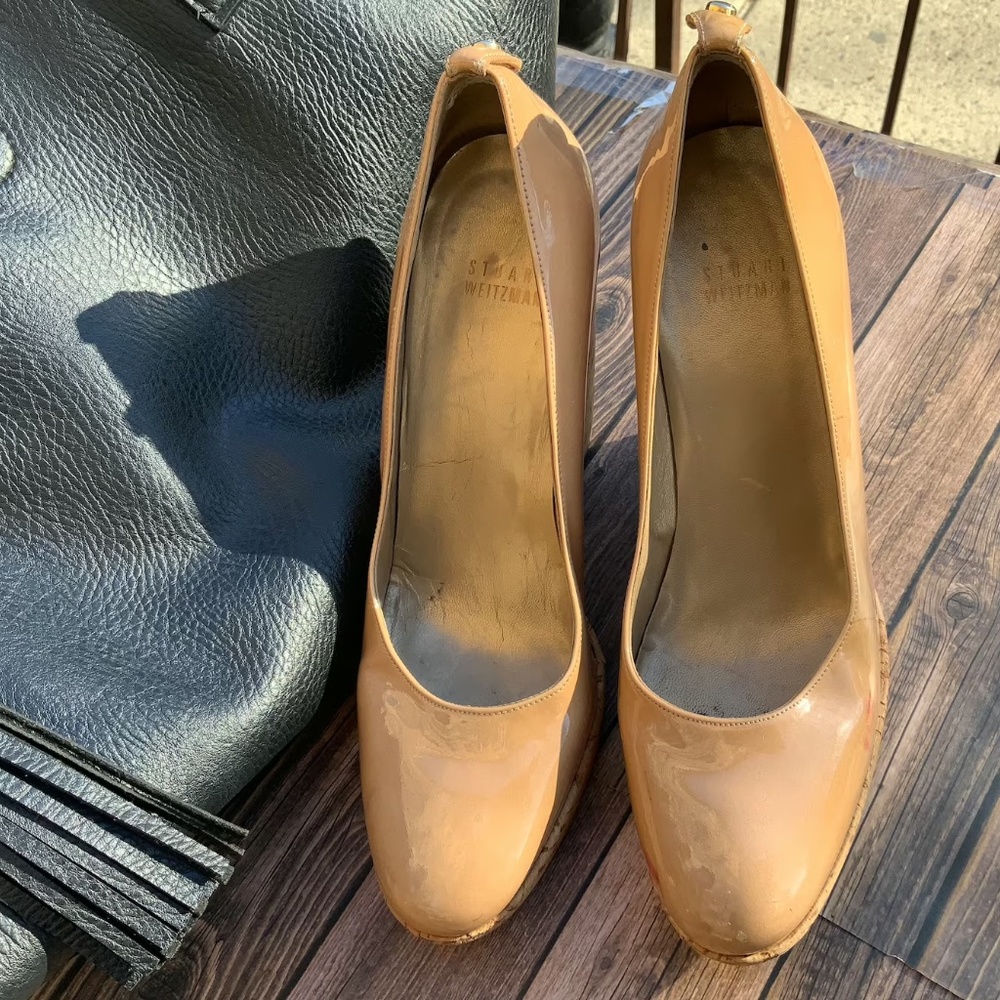 Stuart Weitzman Tan Patent Leather Wedges - Picture 4 of 9